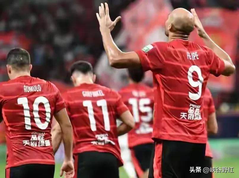 关于赛地聚焦——法国杯赛前热度飙升；成都蓉城复出首秀；态度坚定；团队化学反应显著的信息