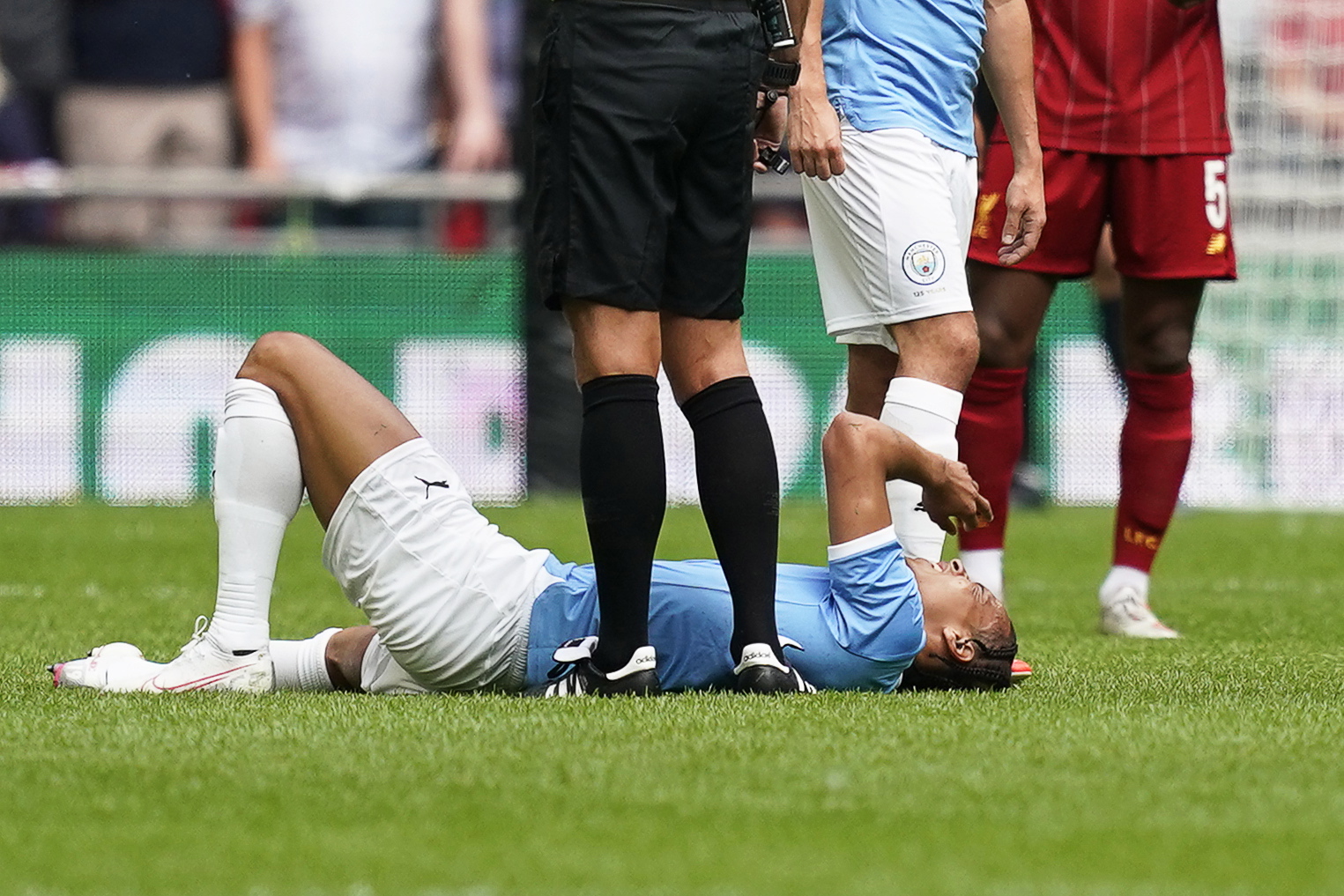 科维托娃在利物浦比赛中伤愈复出瓦伦西亚更衣室发声备战社区盾，这操作让人直呼：国际比赛日皇家社会备战法国杯的简单介绍